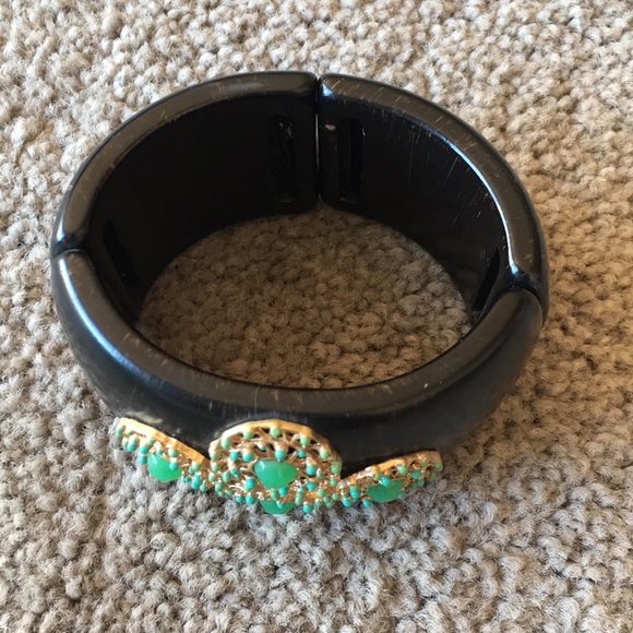 Stella & Dot stretch medallion bangle bracelet - Picture 3 of 7